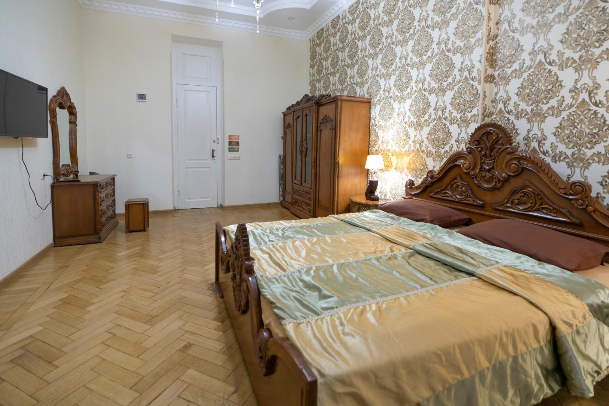 Leon Rooms Tbilisi Ngoại thất bức ảnh